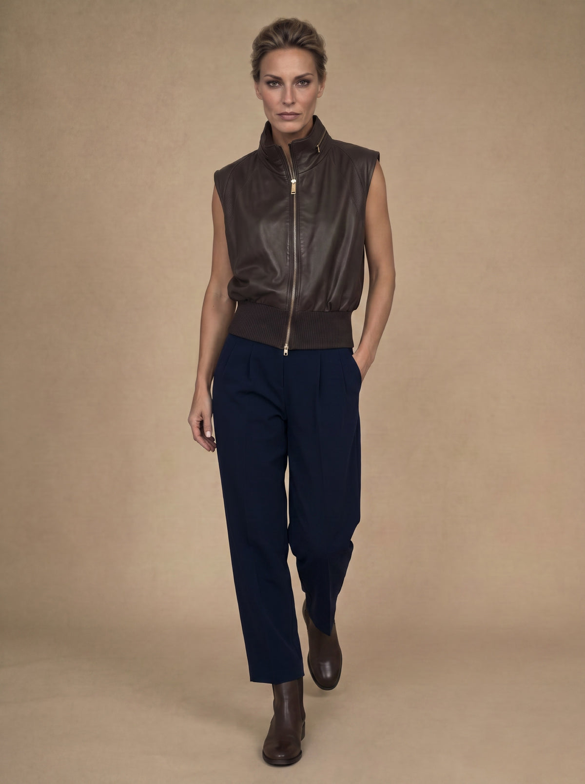 Masaryk Women's Leather Gilet - View 2