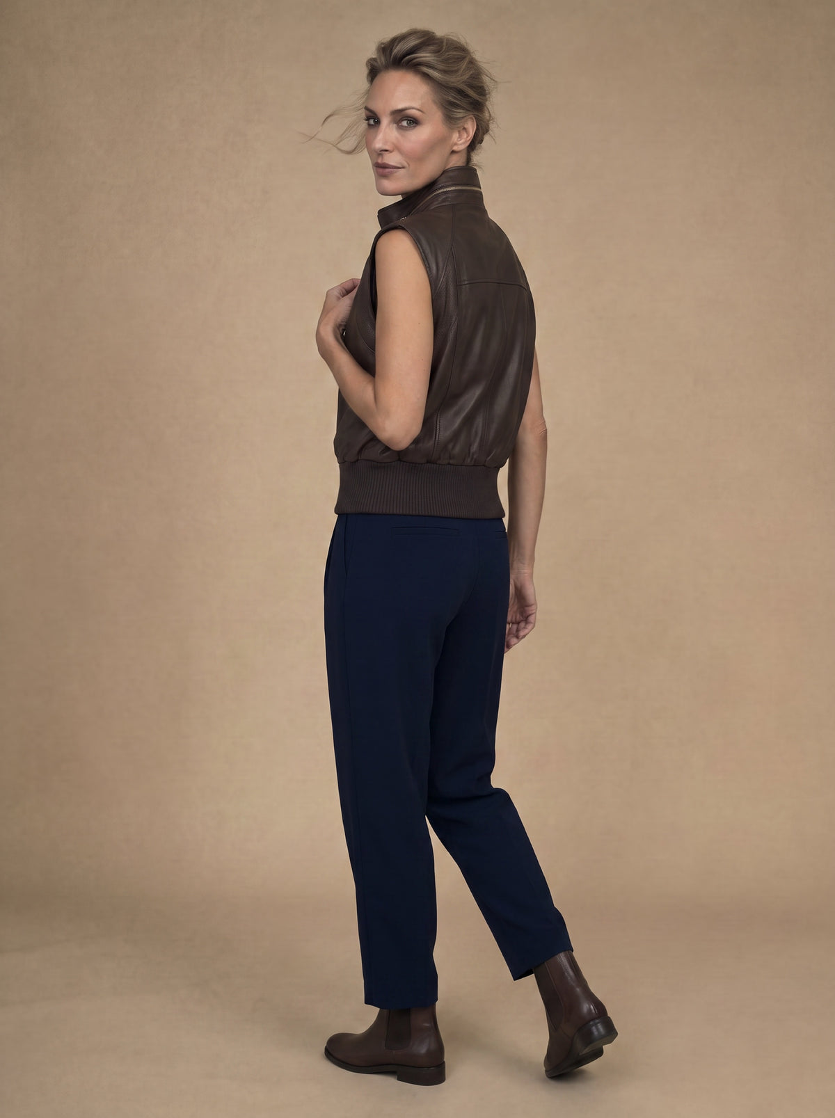 Masaryk Women's Leather Gilet - View 3