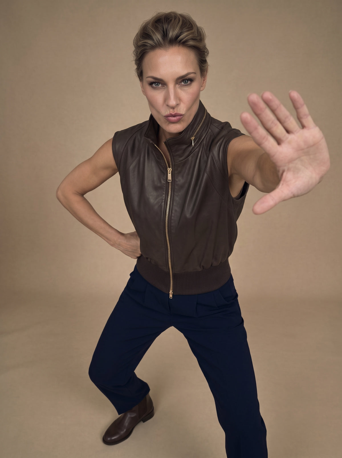 Masaryk Women's Leather Gilet - View 4